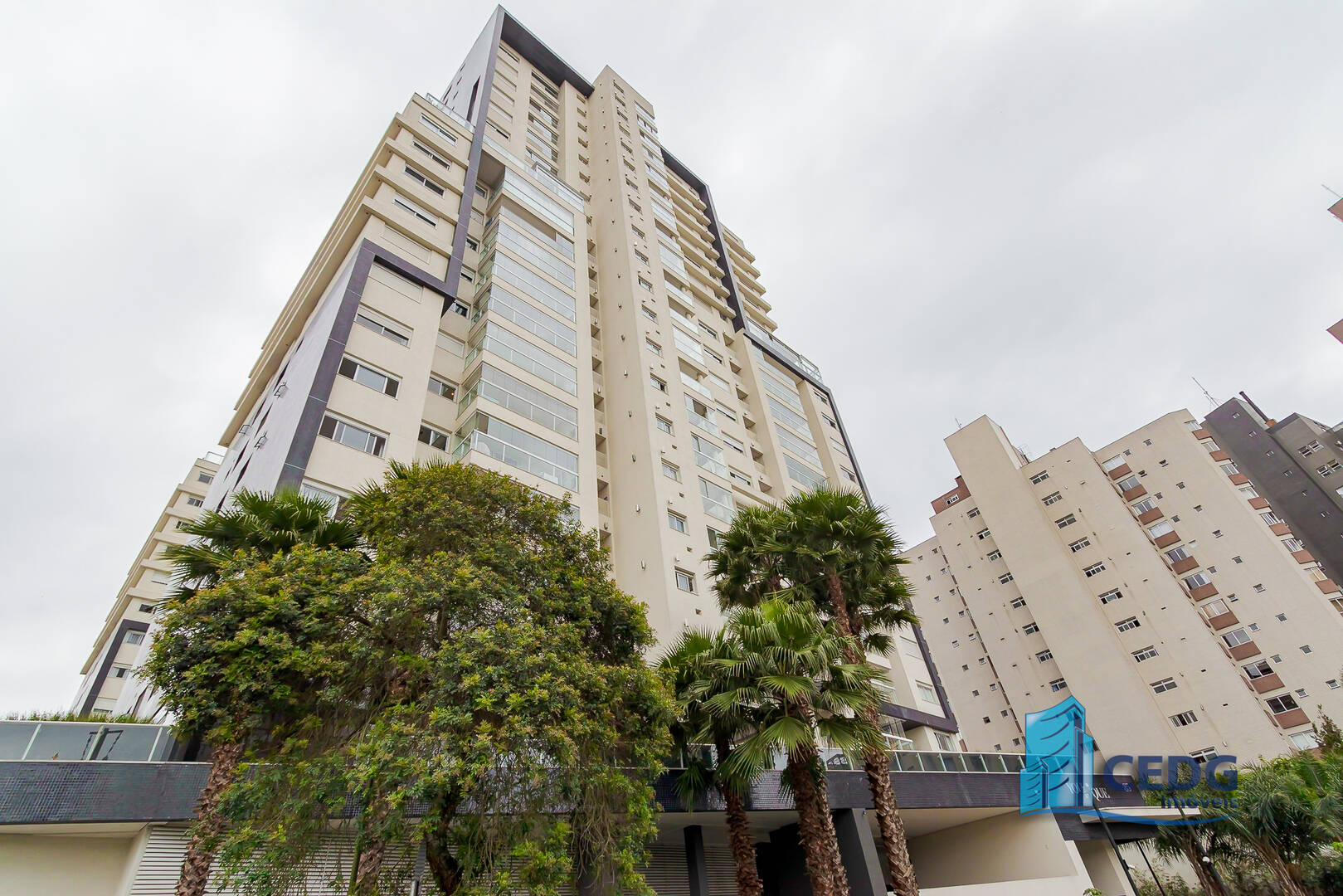 #374 - Apartamento para Venda em Curitiba - PR