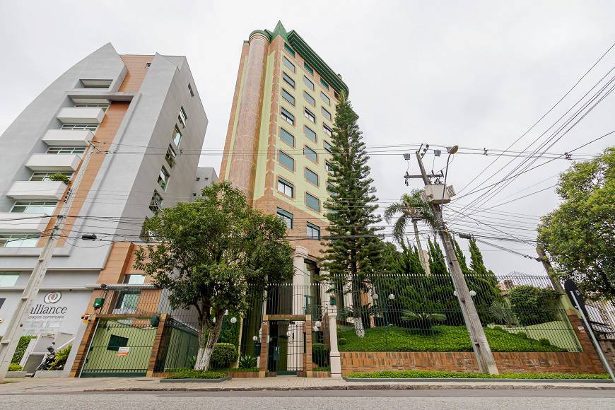 Oportunidade: Apartamento 3 suítes à venda no Centro