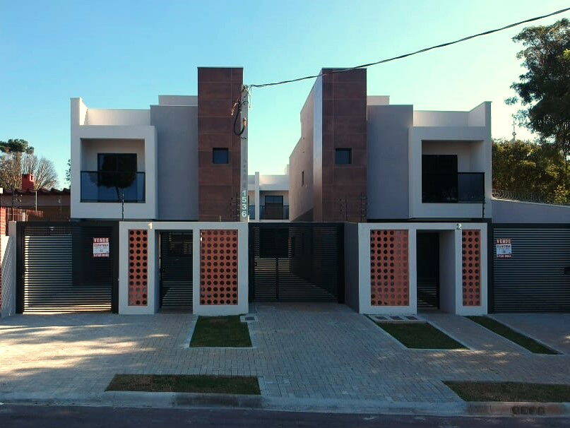 Sobrado no Portão Frente rua – 3 Dormitórios, Suíte, Home Office e 2 Vagas!