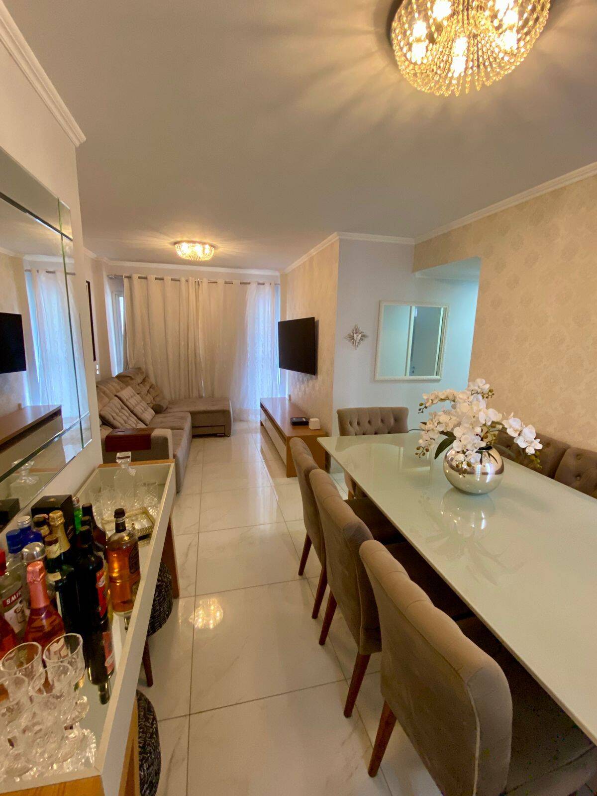 Curitiba: Apto 81m² com Planejados e 3 Banheiros – Confira!