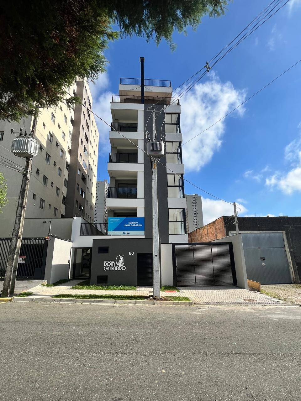 Seu Novo Apê no Capão Raso com Espaço Gourmet e Segurança!