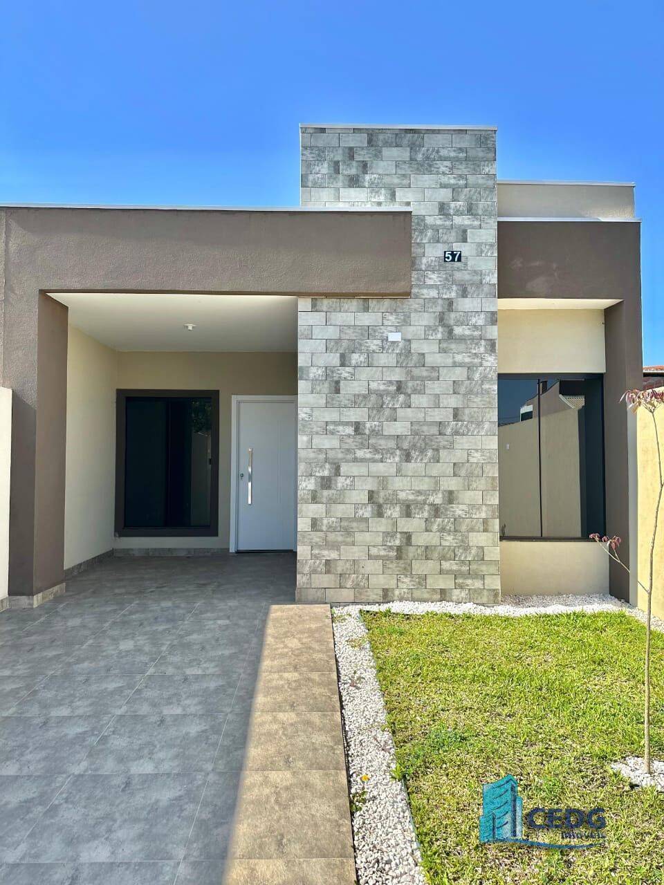 #470 - Casa para Venda em Fazenda Rio Grande - PR