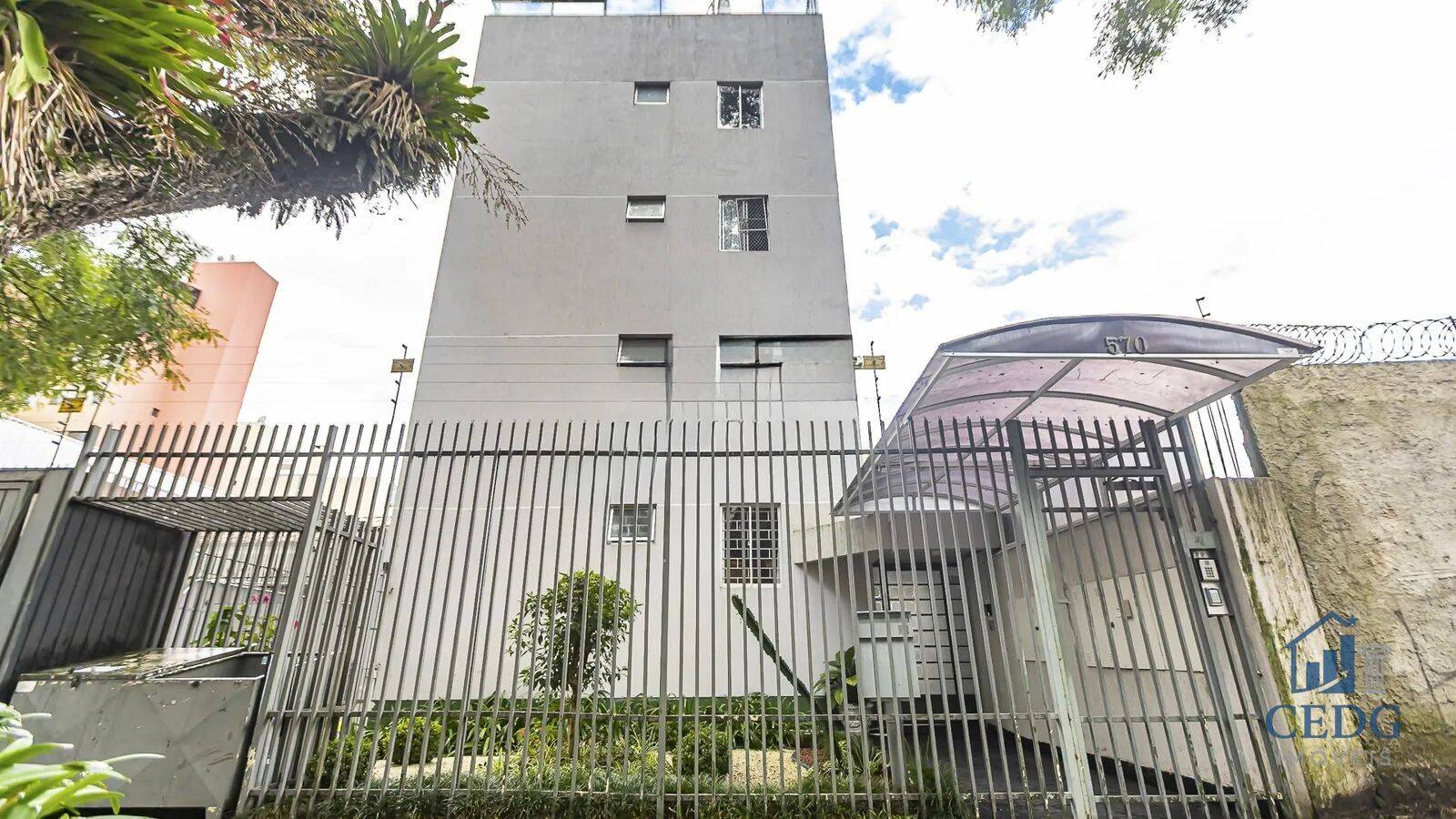 Apartamento no Bigorrilho com suíte e excelente localização