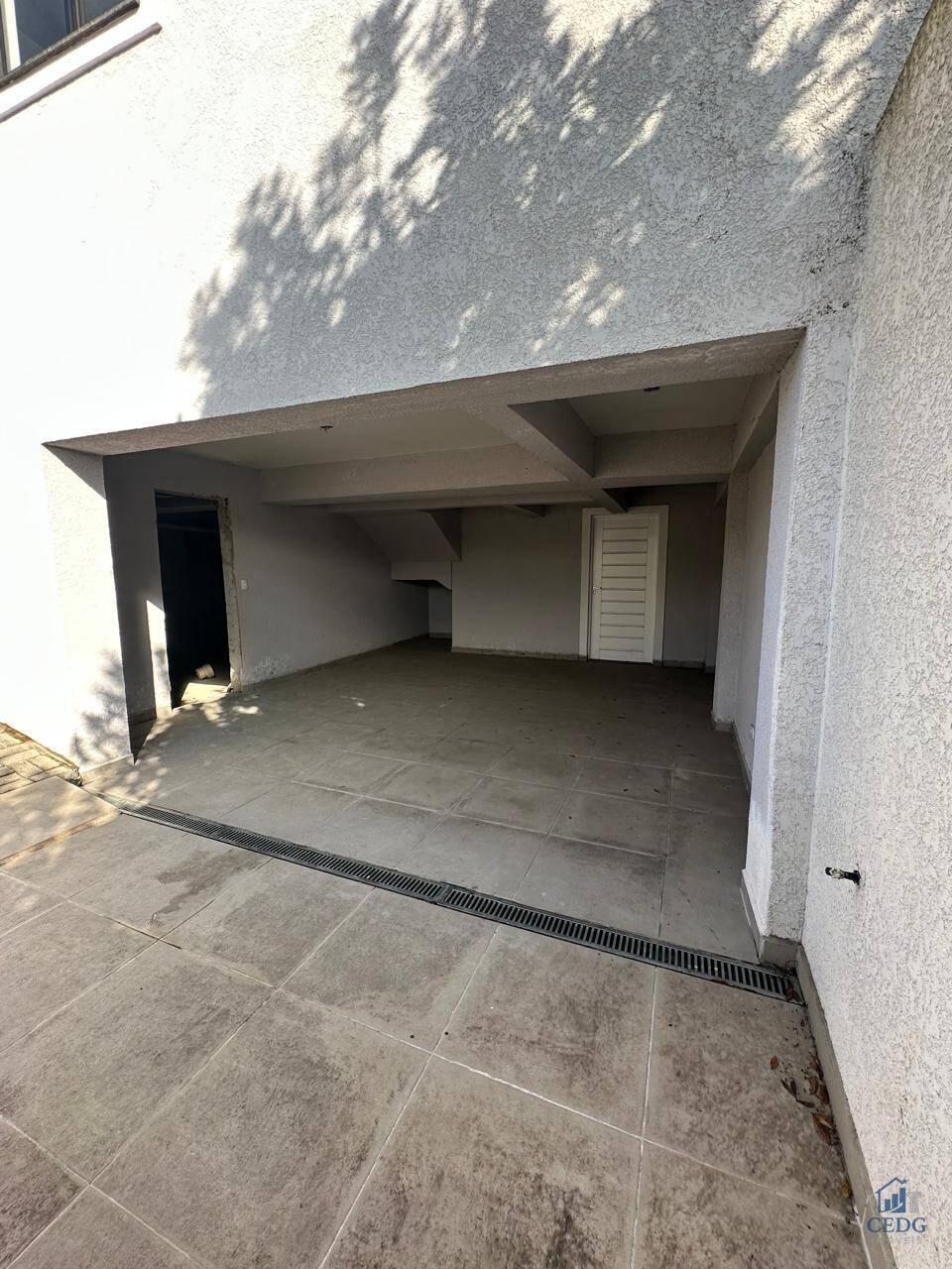 Sobrado em condomínio no Capão Raso com 207 m² e 3 vagas