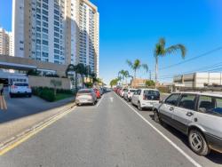 Apartamento para Venda em Curitiba - 3