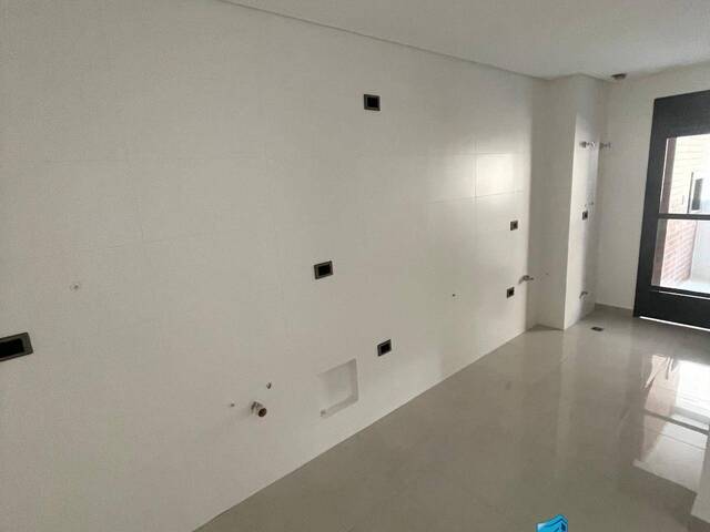 Apartamento para Venda em Curitiba - 2