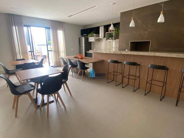 Apartamento para Venda em Curitiba - 3