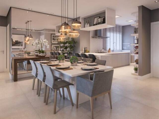 Apartamento para Venda em Curitiba - 2