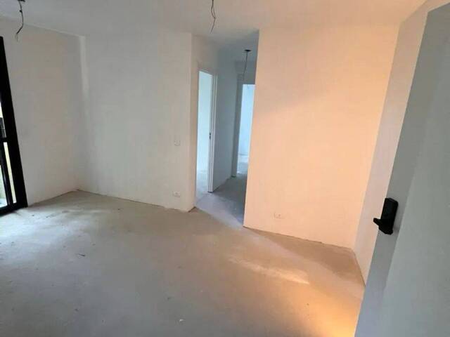 Apartamento para Venda em Curitiba - 2
