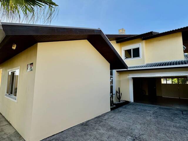 Casa para Venda em São José dos Pinhais - 4