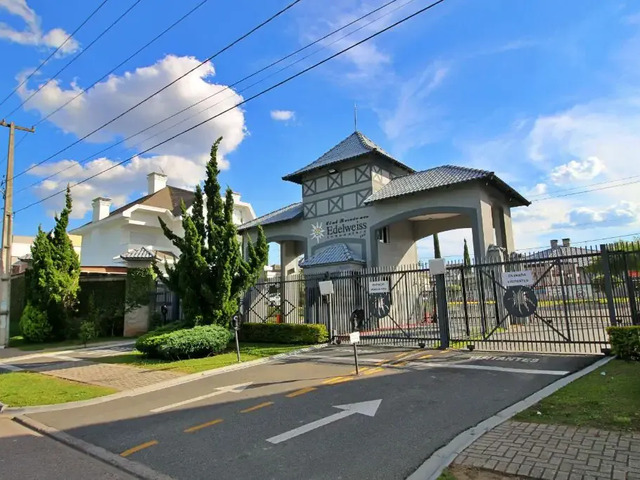 #CA435 - Casa para Venda em Curitiba - PR - 1
