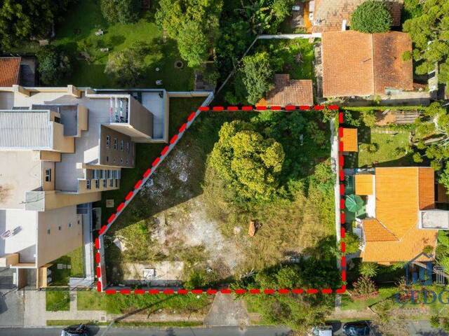 Área para Venda em Curitiba - 2