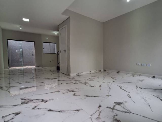 Sobrado para Venda em Curitiba - 4