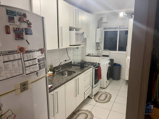 Apartamento para Venda em Curitiba - 2