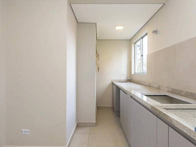Apartamento para Venda em Curitiba - 4