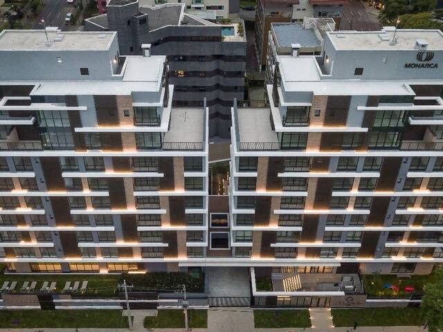 Apartamento para Venda em Curitiba - 2