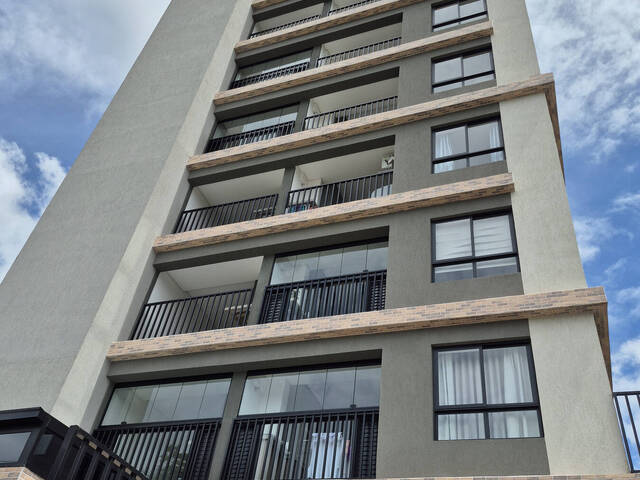 Apartamento para Venda em Curitiba - 4