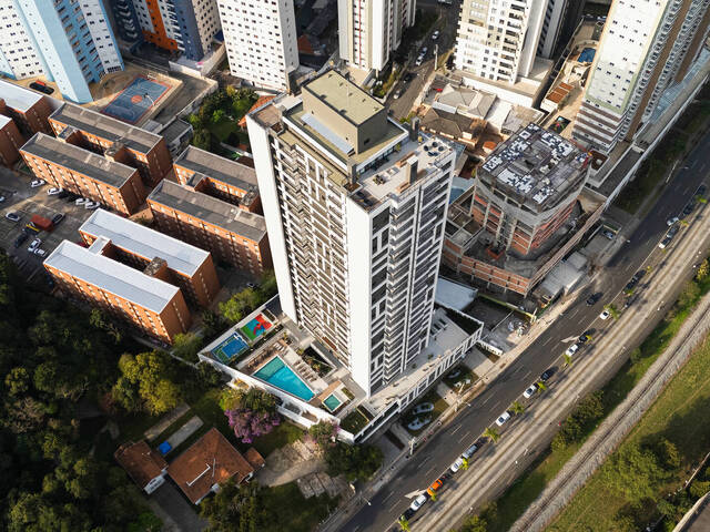 Apartamento para Venda em Curitiba - 4